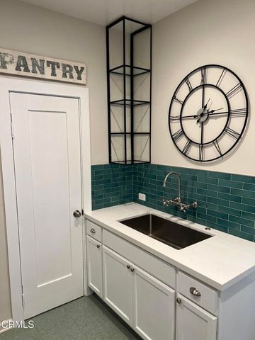 1550 N Lake Avenue, Pasadena, CA 91104