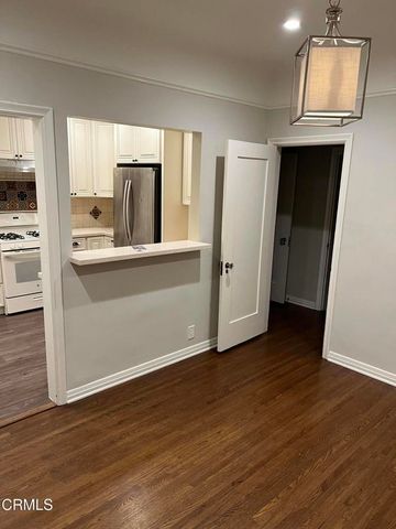 1550 N Lake Avenue, Pasadena, CA 91104