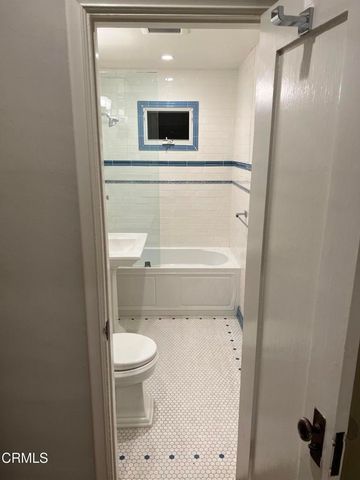 1550 N Lake Avenue, Pasadena, CA 91104