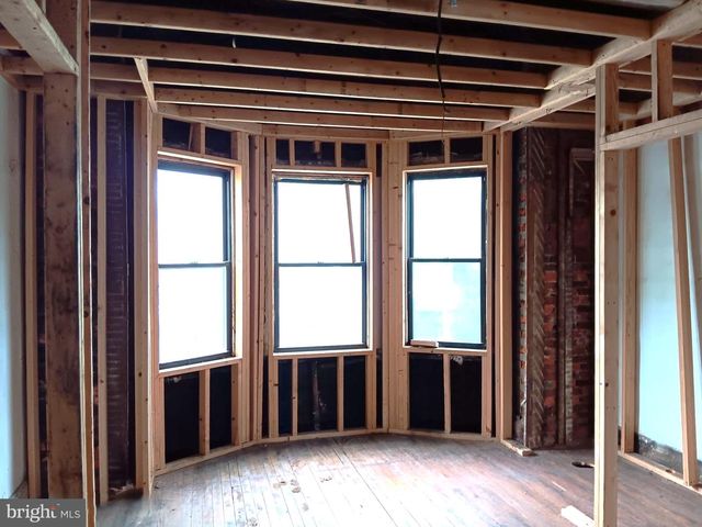 5633 RODMAN ST, Philadelphia, PA 19143