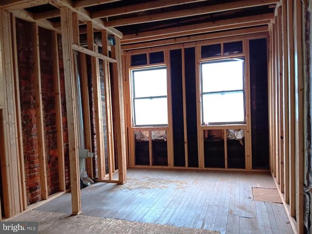 5633 RODMAN ST, Philadelphia, PA 19143