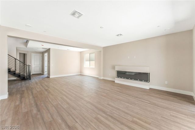1045 Estates Bend Court, Las Vegas, NV 89138