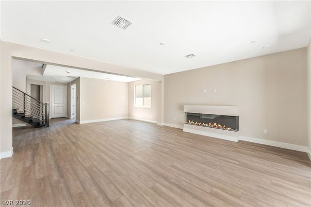 1045 Estates Bend Court, Las Vegas, NV 89138