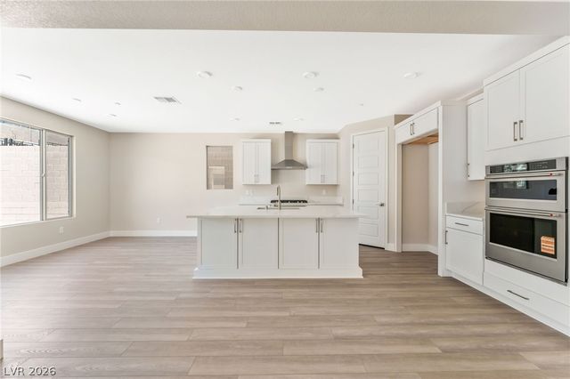 1045 Estates Bend Court, Las Vegas, NV 89138