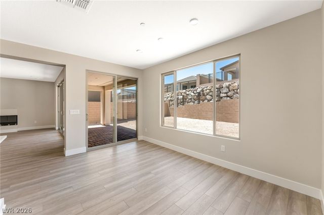1045 Estates Bend Court, Las Vegas, NV 89138