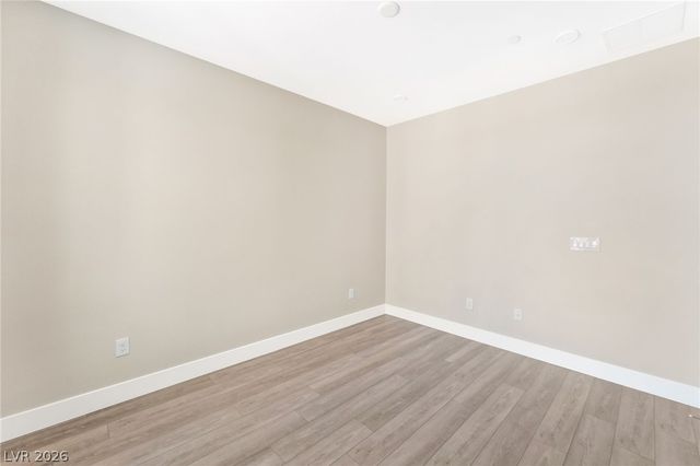 1045 Estates Bend Court, Las Vegas, NV 89138