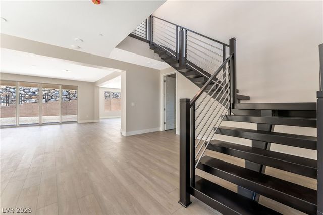 1045 Estates Bend Court, Las Vegas, NV 89138