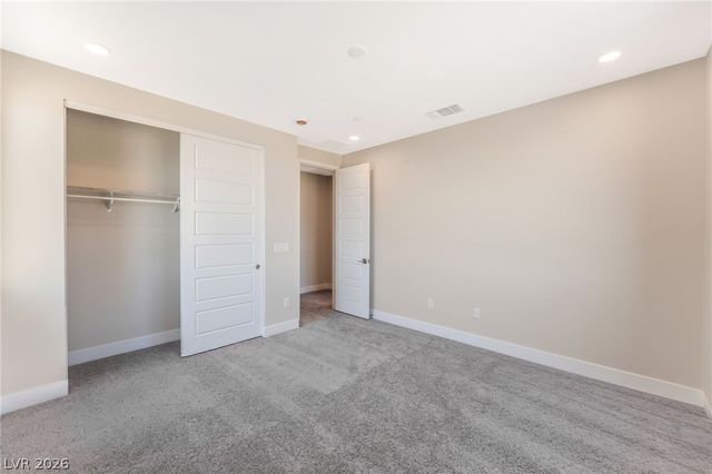 1045 Estates Bend Court, Las Vegas, NV 89138