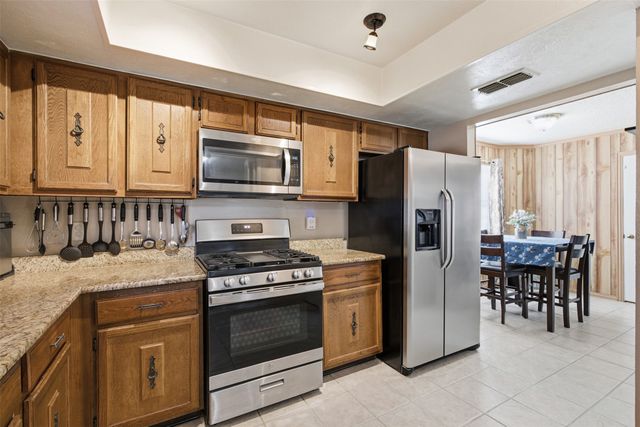 1822 Caldwell Drive, Garland, TX 75041