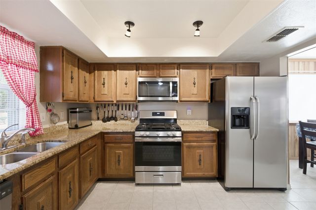 1822 Caldwell Drive, Garland, TX 75041