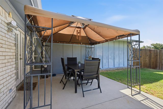 1822 Caldwell Drive, Garland, TX 75041