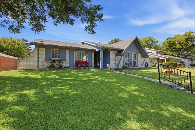 1822 Caldwell Drive, Garland, TX 75041
