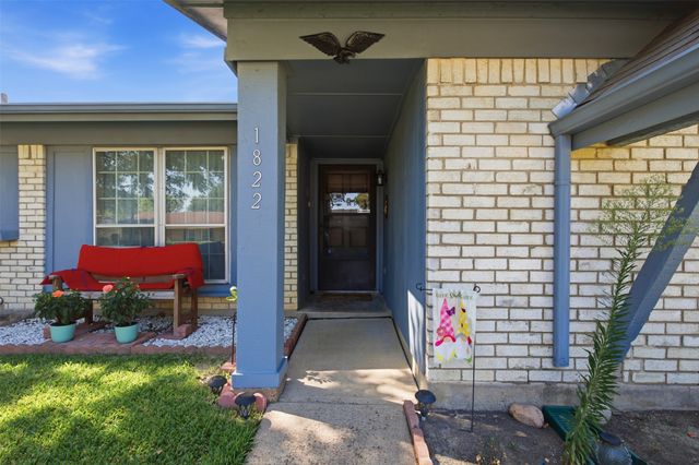 1822 Caldwell Drive, Garland, TX 75041