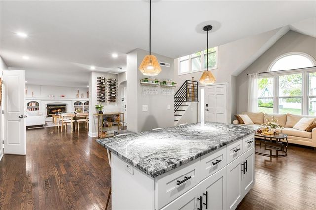 11418 King Street, Overland Park, KS 66210