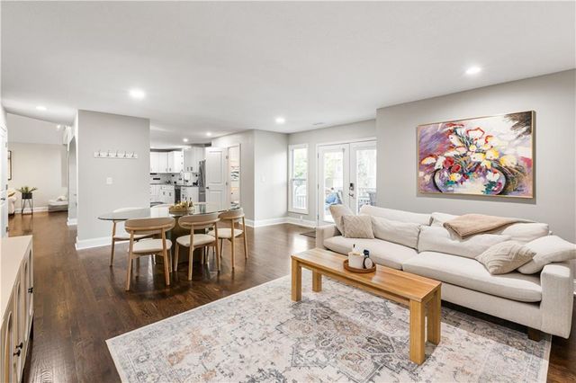 11418 King Street, Overland Park, KS 66210