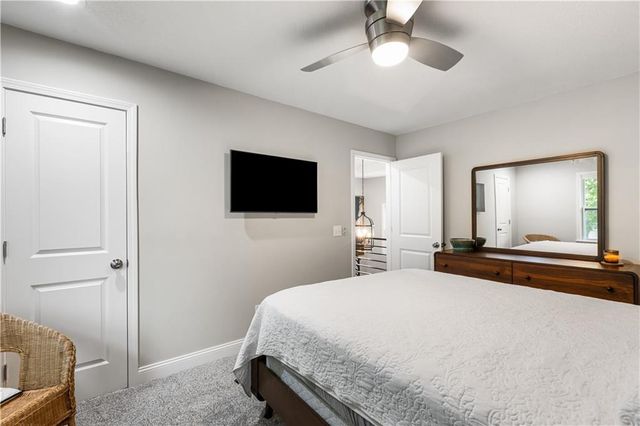 11418 King Street, Overland Park, KS 66210