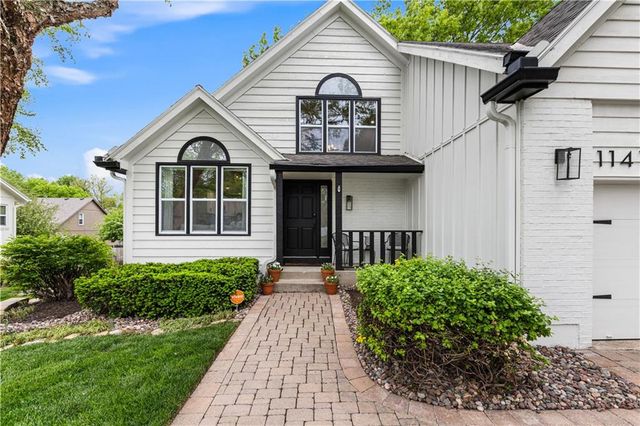 11418 King Street, Overland Park, KS 66210