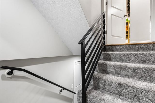11418 King Street, Overland Park, KS 66210