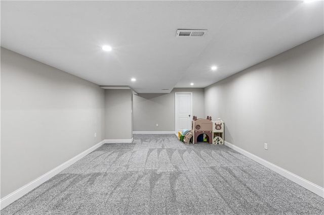 11418 King Street, Overland Park, KS 66210