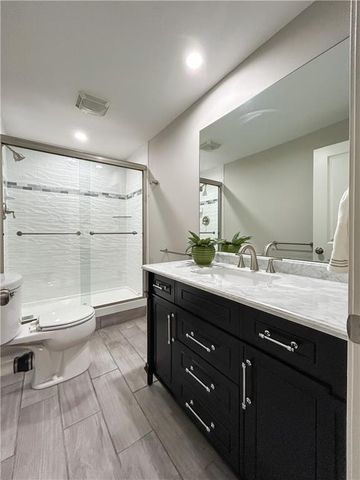 11418 King Street, Overland Park, KS 66210