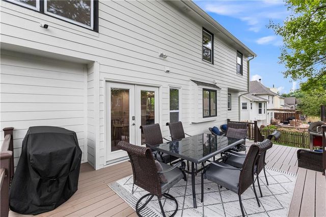 11418 King Street, Overland Park, KS 66210