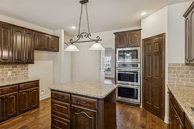 6401 Abbotsford Drive, Plano, TX 75074