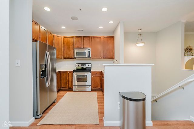 1018 Reserve Way, Indianapolis, IN 46220