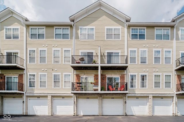 1018 Reserve Way, Indianapolis, IN 46220