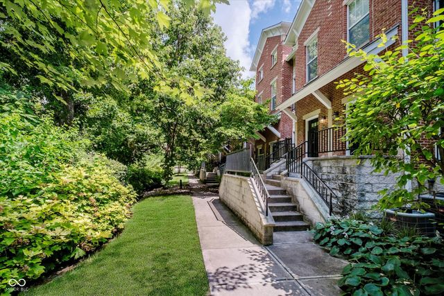 1018 Reserve Way, Indianapolis, IN 46220