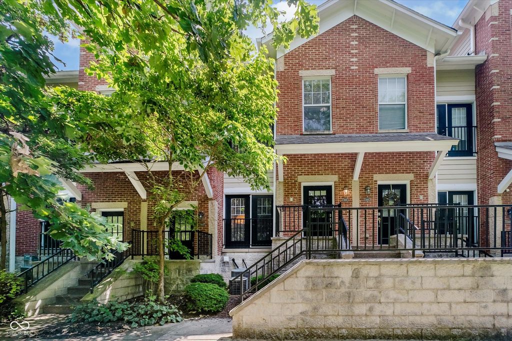 1018 Reserve Way, Indianapolis, IN 46220