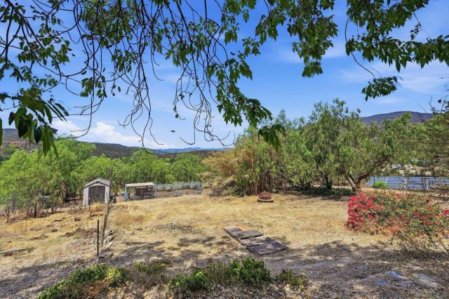 19960 Santee Ln, Valley Center, CA 92082