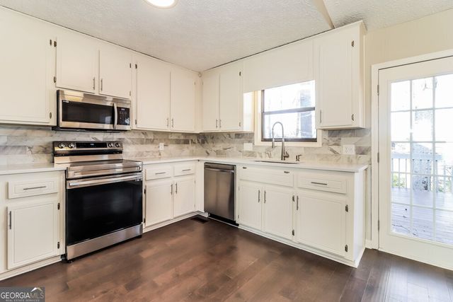 4482 Calumet Drive NW, Kennesaw, GA 30152