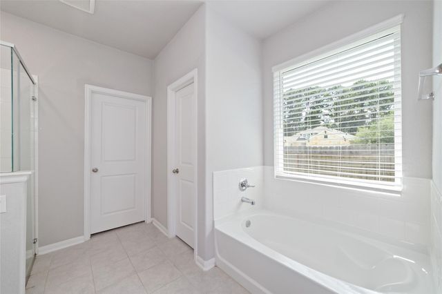 11710 Rosehall Reach Ln, Tomball, TX 77377