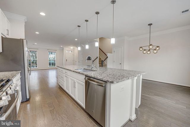 813 BASSWOOD DR, Stafford, VA 22554