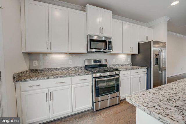 813 BASSWOOD DR, Stafford, VA 22554