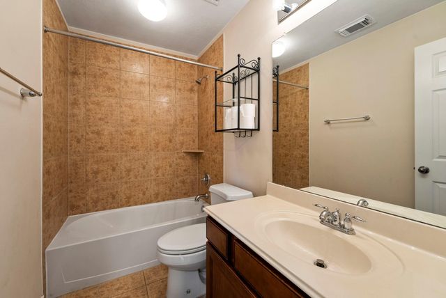 9526 Tartan Manor Street, Spring, TX 77379