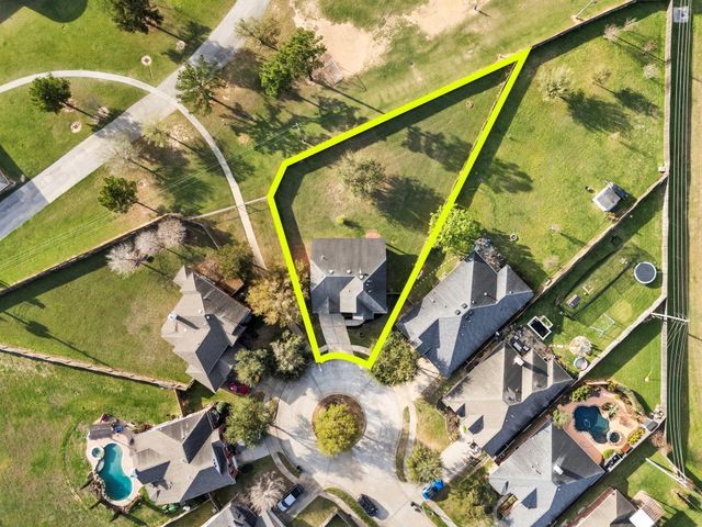 9526 Tartan Manor Street, Spring, TX 77379