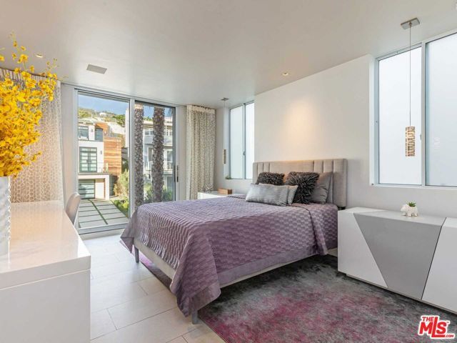 31636 Sea Level Drive, Malibu, CA 90265