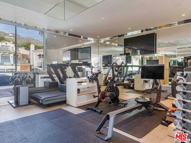 31636 Sea Level Drive, Malibu, CA 90265