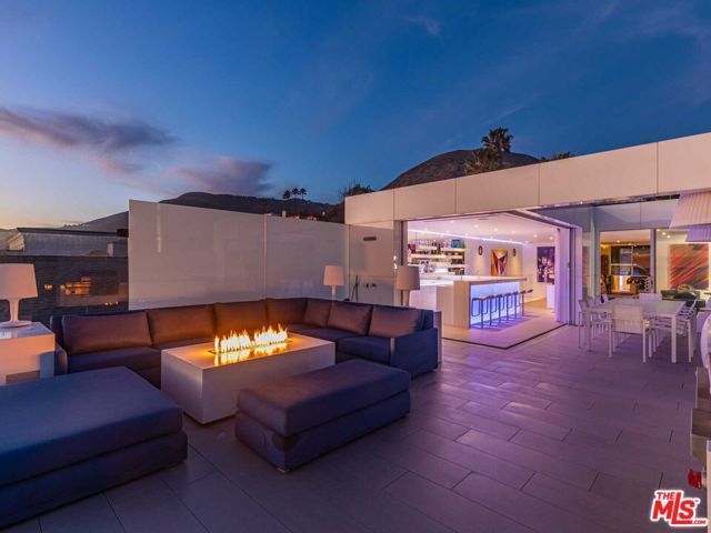 31636 Sea Level Drive, Malibu, CA 90265