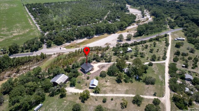 132 Sherman Lane, Leakey, TX 78873