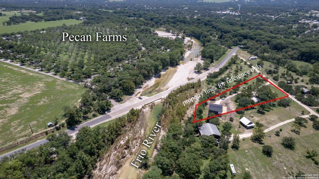 132 Sherman Lane, Leakey, TX 78873
