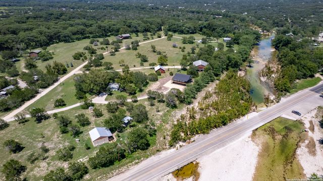 132 Sherman Lane, Leakey, TX 78873