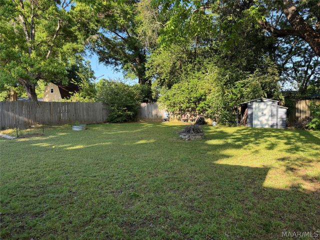 538 Mt Airy Drive, Prattville, AL 36067