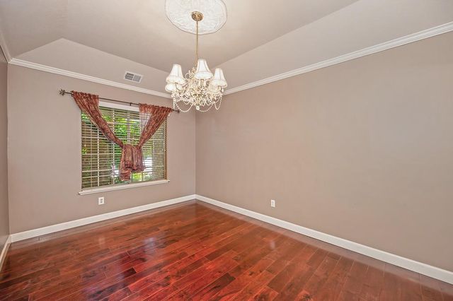 1872 Ridgeview Dr, Roseville, CA 95661