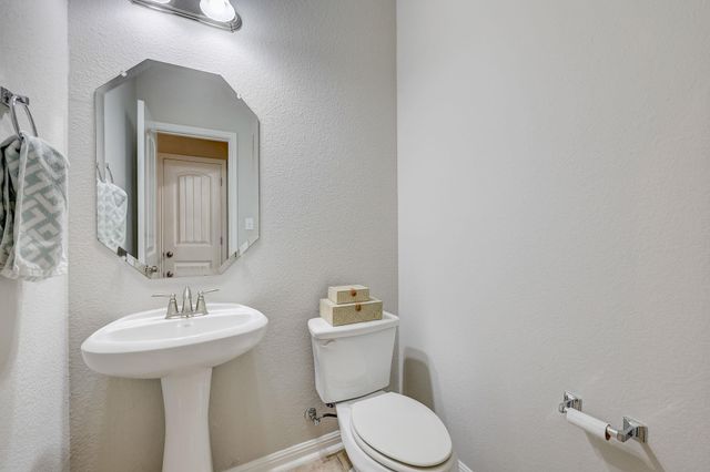 205 Cortona LN, Georgetown, TX 78628