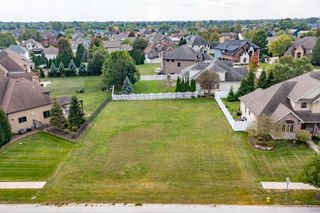 1730 Laurel Lane, Munster, IN 46321