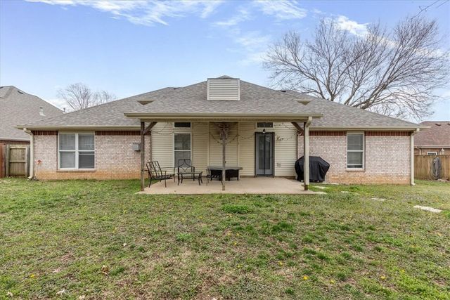 602 Baylor Street, Bentonville, AR 72712