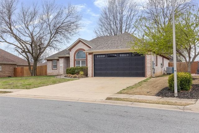 602 Baylor Street, Bentonville, AR 72712