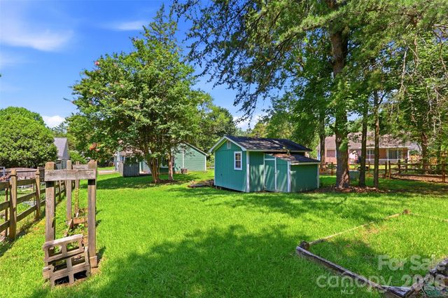 12615 Delman Lane, Pineville, NC 28134